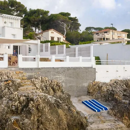 Bnb Renting Cap D'antibes Seafront Direct Access To The Sea Tatil Evi *